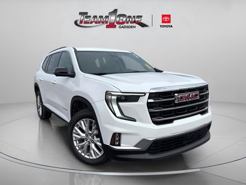 Used 2024 GMC Acadia Elevation image 1