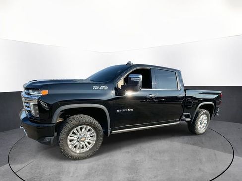Used 2022 Chevrolet Silverado 2500 High Country w/ Safety Package II image 3