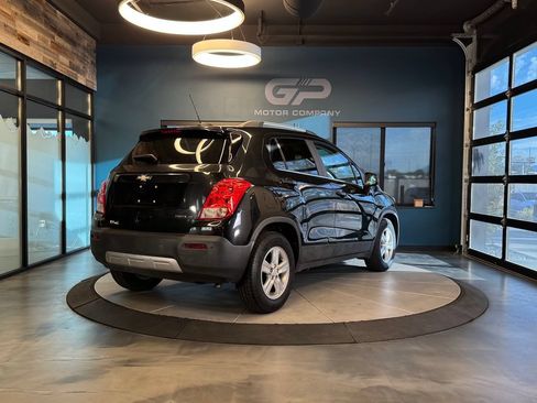 Used 2015 Chevrolet Trax LT w/ LT Plus Package FWD image 3