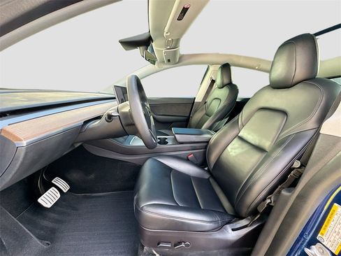 Used 2021 Tesla Model Y Performance image 12