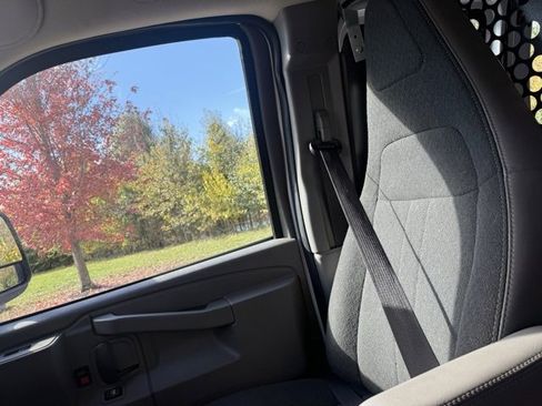 Used 2024 Chevrolet Express 2500 w/ Driver Convenience Package image 22