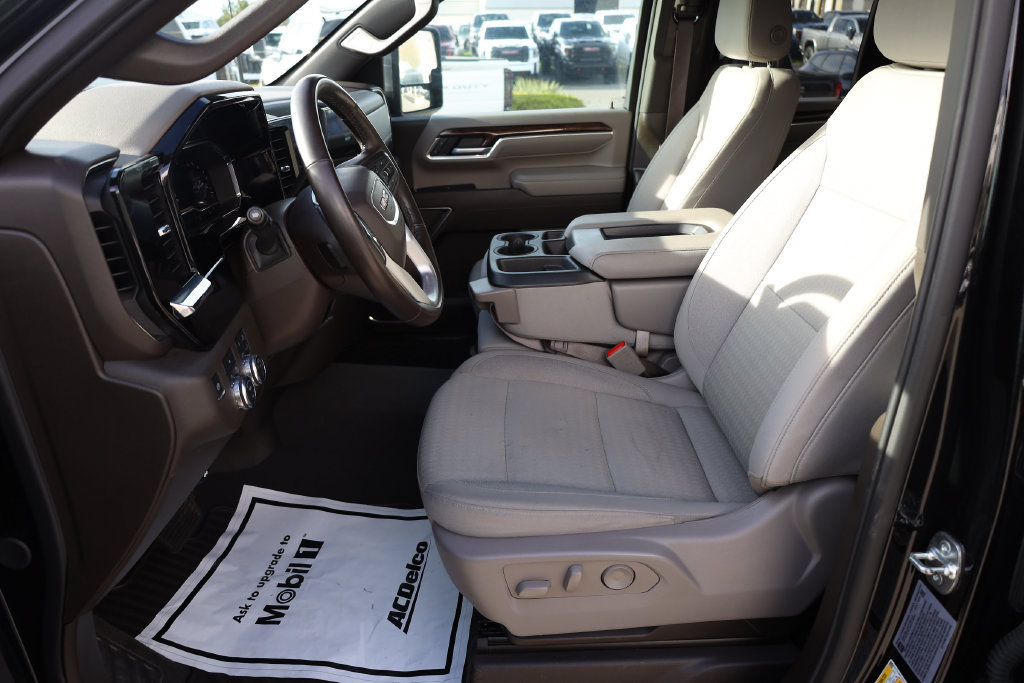 Used 2025 GMC Sierra 2500 SLE w/ SLE Value Package; AWD/4WD image 11