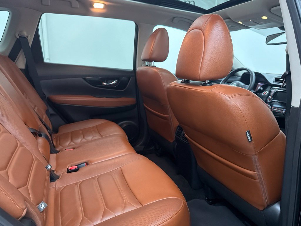 Used 2019 Nissan Rogue SL w/ Premium Package AWD/4WD image 27