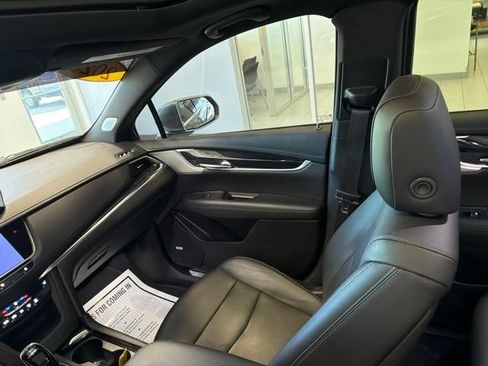 Used 2020 Cadillac XT5 Premium Luxury AWD/4WD image 37