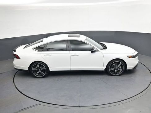 Used 2023 Honda Accord Sport image 23