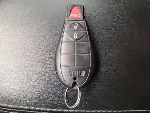 Used 2019 Jeep Cherokee Latitude w/ Popular Appearance Group image 32