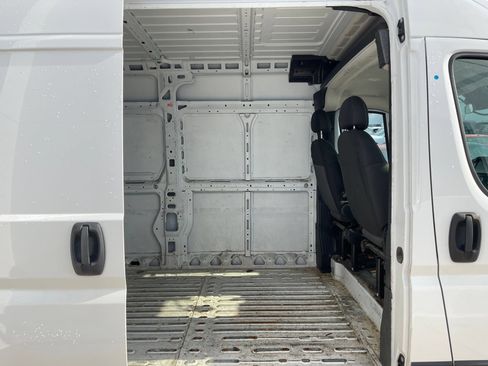 Used 2023 RAM ProMaster 2500 FWD image 26