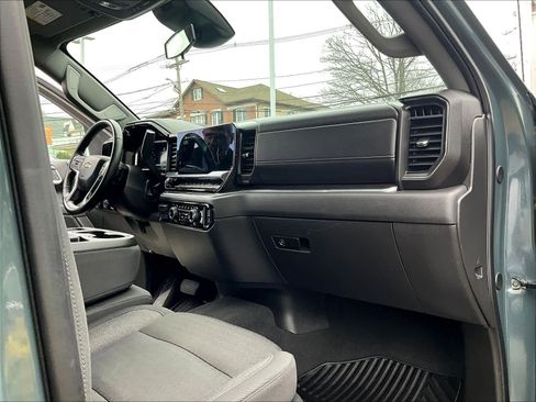 Used 2025 Chevrolet Silverado 1500 LT image 14