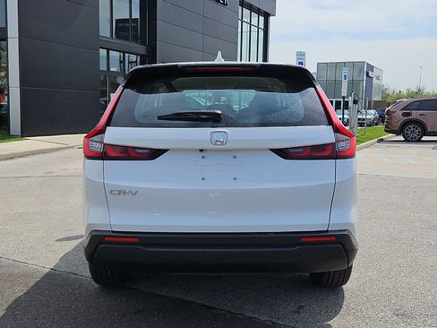 Used 2023 Honda CR-V LX image 5