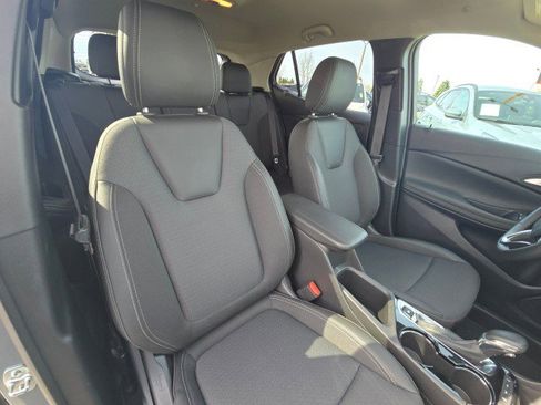 Used 2025 Buick Encore GX Preferred AWD/4WD image 13