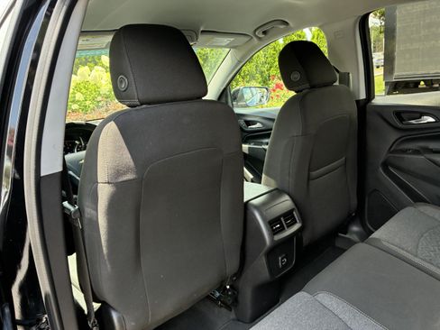 Used 2023 Chevrolet Equinox LT AWD/4WD image 16