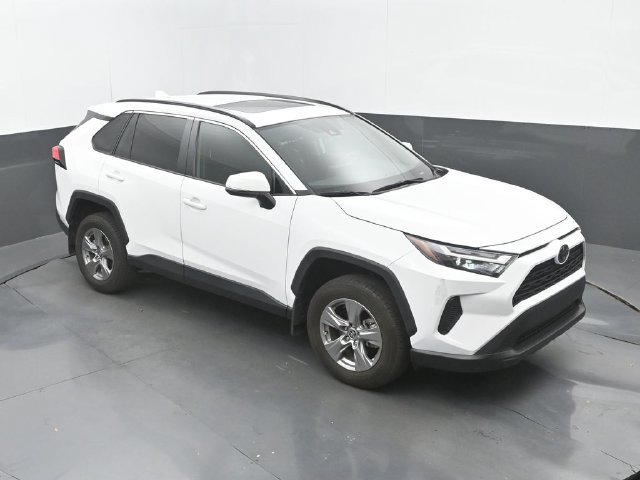 Used 2024 Toyota RAV4 XLE w/ Convenience Package FWD image 13
