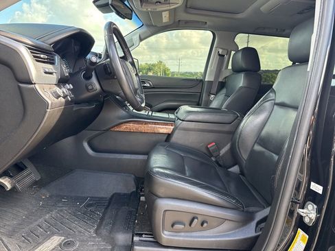 Used 2016 Chevrolet Suburban LTZ AWD/4WD image 6
