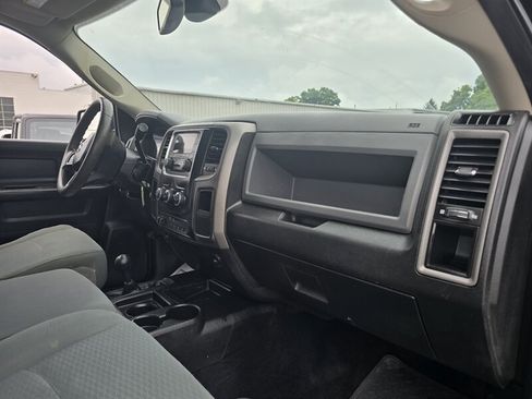 Used 2018 RAM 2500 Tradesman w/ Chrome Appearance Group AWD/4WD image 15