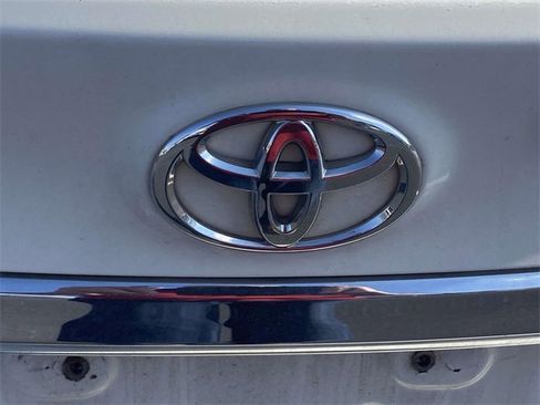 Used 2014 Toyota Avalon XLE Premium image 6