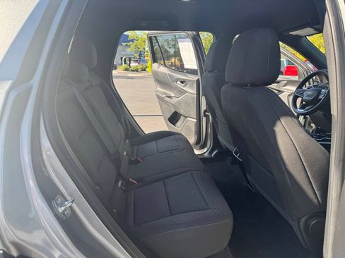 Used 2026 Chevrolet Equinox LT AWD/4WD image 29