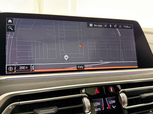 Used 2022 BMW X7 xDrive40i w/ M Sport Package AWD/4WD image 25