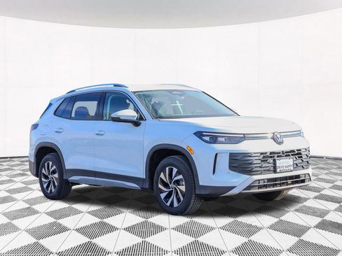 New 2025 Volkswagen Tiguan S image 16