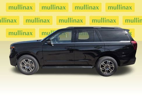 New 2025 Ford Expedition Active image 10