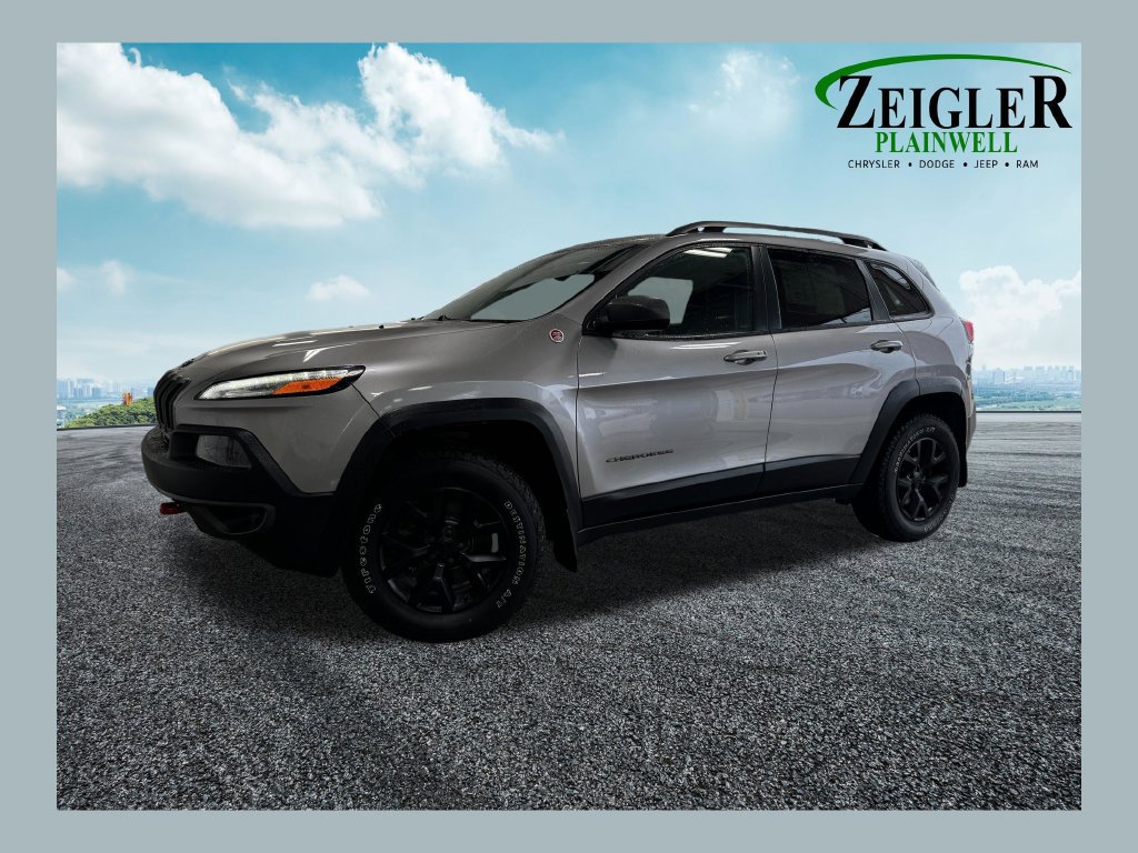 Used 2018 Jeep Cherokee Trailhawk w/ Comfort & Convenience Group AWD/4WD image 1
