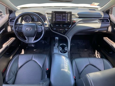 Used 2023 Toyota Camry SE w/ Convenience Package FWD image 10