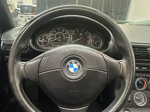 Used 2000 BMW Z3 2.5i image 46