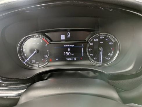 Certified 2025 Cadillac XT5 Premium Luxury w/ LPO, Floor Liner Package image 5