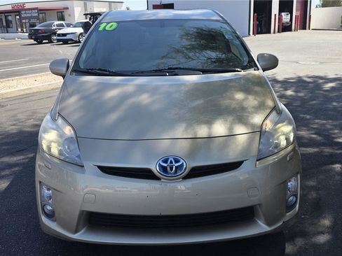 Used 2010 Toyota Prius Five FWD image 2