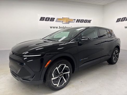 New 2026 Chevrolet Equinox EV LT image 1