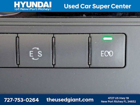 Used 2014 Mercedes-Benz GLK 350 4MATIC image 29