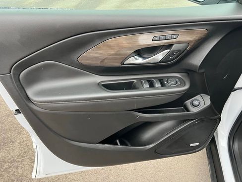 Used 2022 GMC Terrain Denali w/ Denali Premium Package image 15