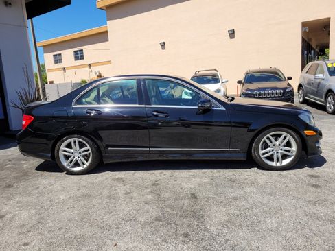 Used 2014 Mercedes-Benz C 250 Sedan image 14
