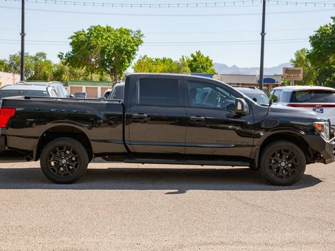 Used 2019 Nissan Titan SL w/ Midnight Edition AWD/4WD image 4