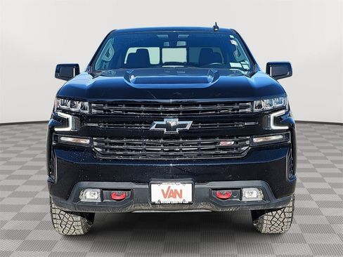 Used 2021 Chevrolet Silverado 1500 LT Trail Boss w/ Convenience Package II image 2