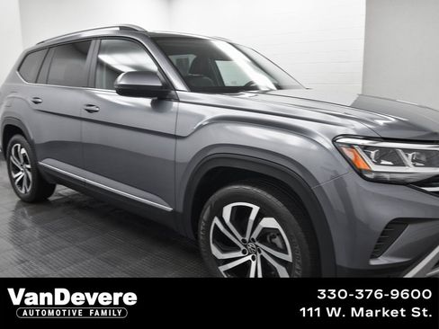 Used 2022 Volkswagen Atlas SEL image 1