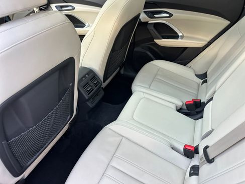 Used 2025 Audi Q5 Premium w/ Convenience Package AWD/4WD image 4