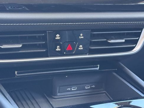 New 2026 Volkswagen Atlas SE image 9