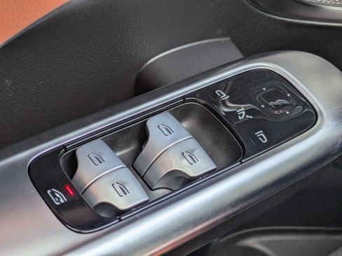 Used 2024 Mercedes-Benz C 300 4MATIC Sedan image 20