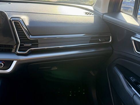 Used 2023 Kia Sportage EX image 23