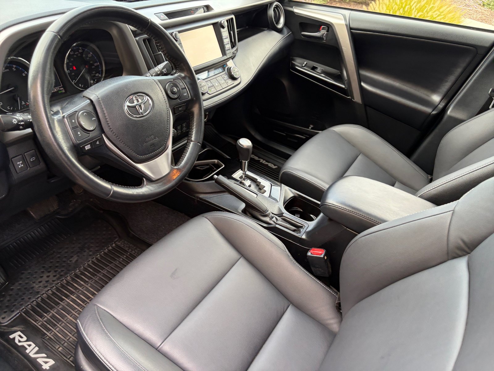 Used 2018 Toyota RAV4 Limited w/ All Weather Liner Package AWD/4WD image 14