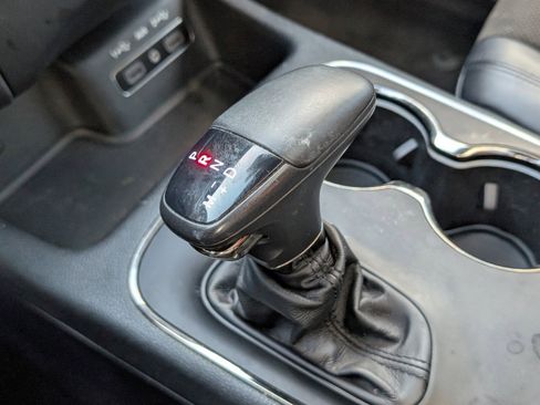 Used 2019 Dodge Durango GT image 35