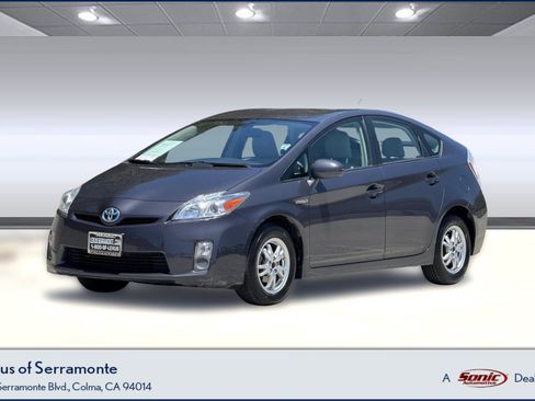 Used 2011 Toyota Prius Four FWD image 1