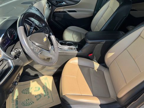 Used 2022 Chevrolet Equinox Premier image 11