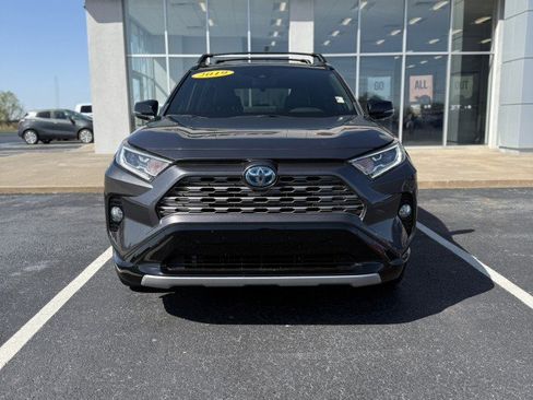 Used 2019 Toyota RAV4 XSE image 1
