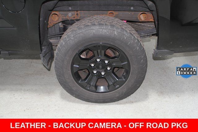 Used 2018 Chevrolet Silverado 1500 LTZ Z71 w/ Midnight Edition AWD/4WD image 11