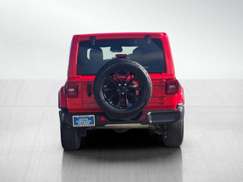 Used 2025 Jeep Wrangler Unlimited Sahara w/ Safety Group AWD/4WD image 5