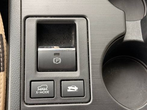 Used 2018 Subaru Outback 2.5i Limited AWD/4WD image 22