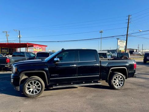 Used 2017 GMC Sierra 1500 Denali image 2