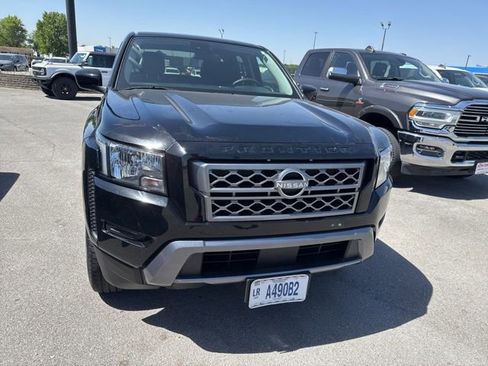 Used 2024 Nissan Frontier SV RWD image 6