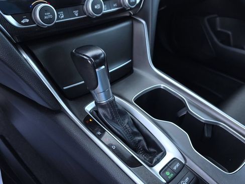 Used 2022 Honda Accord Sport image 35